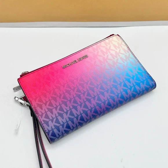 MICHAEL KORS
Jet Set Large Ombré Signature Logo Wristlet Dark Raspberry Multi - Picture 13 of 14